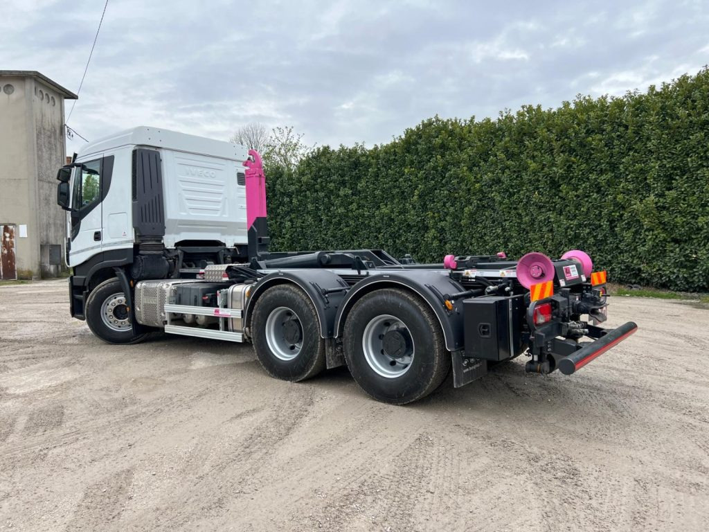 IVECO STRALIS X-WAY 510 TRAKKER SCARRABILE - Hákový nosič kontajnerov: obrázok 3 IVECO STRALIS X-WAY 510 TRAKKER SCARRABILE - Hákový nosič kontajnerov: obrázok 3