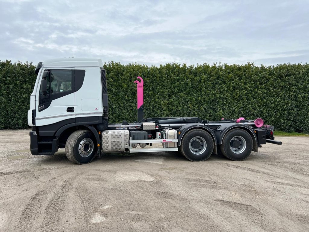 IVECO STRALIS X-WAY 510 TRAKKER SCARRABILE - Hákový nosič kontajnerov: obrázok 2 IVECO STRALIS X-WAY 510 TRAKKER SCARRABILE - Hákový nosič kontajnerov: obrázok 2