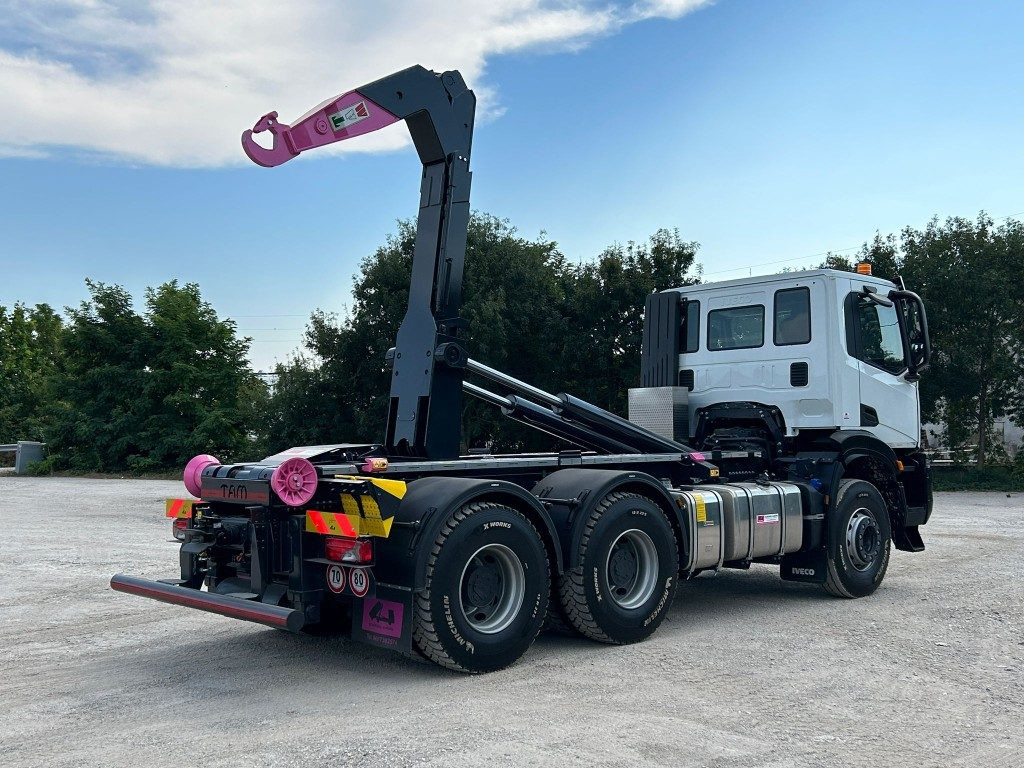 IVECO TRAKKER T-WAY AD380T NUOVO SCARRABILE - Hákový nosič kontajnerov: obrázok 5 IVECO TRAKKER T-WAY AD380T NUOVO SCARRABILE - Hákový nosič kontajnerov: obrázok 5
