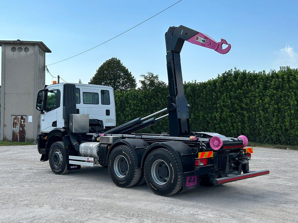 IVECO TRAKKER T-WAY AD380T NUOVO SCARRABILE - Hákový nosič kontajnerov: obrázok 3 IVECO TRAKKER T-WAY AD380T NUOVO SCARRABILE - Hákový nosič kontajnerov: obrázok 3