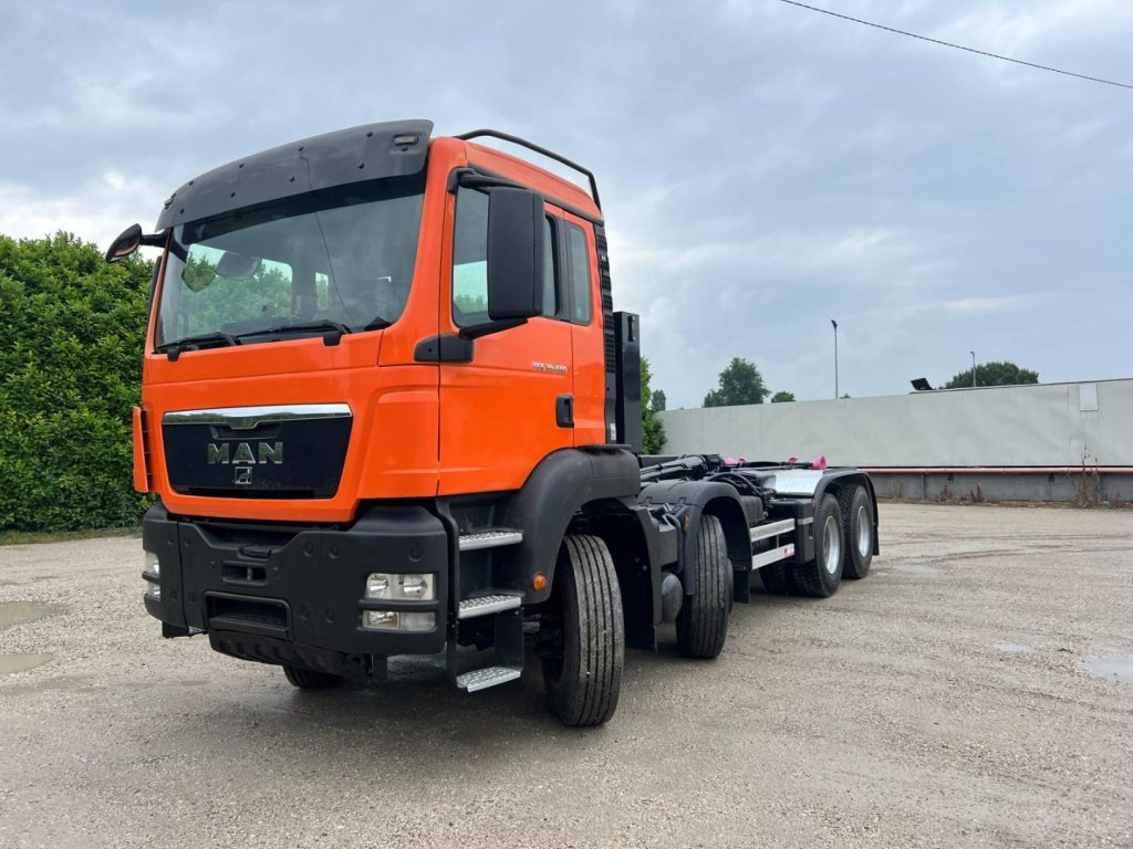 MAN TGS 35.480 SCARRABILE - Hákový nosič kontajnerov: obrázok 2 MAN TGS 35.480 SCARRABILE - Hákový nosič kontajnerov: obrázok 2