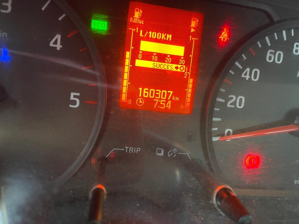 Hákový nosič kontajnerov NISSAN NT400 SCARRABILE PATENTE B: obrázok 9