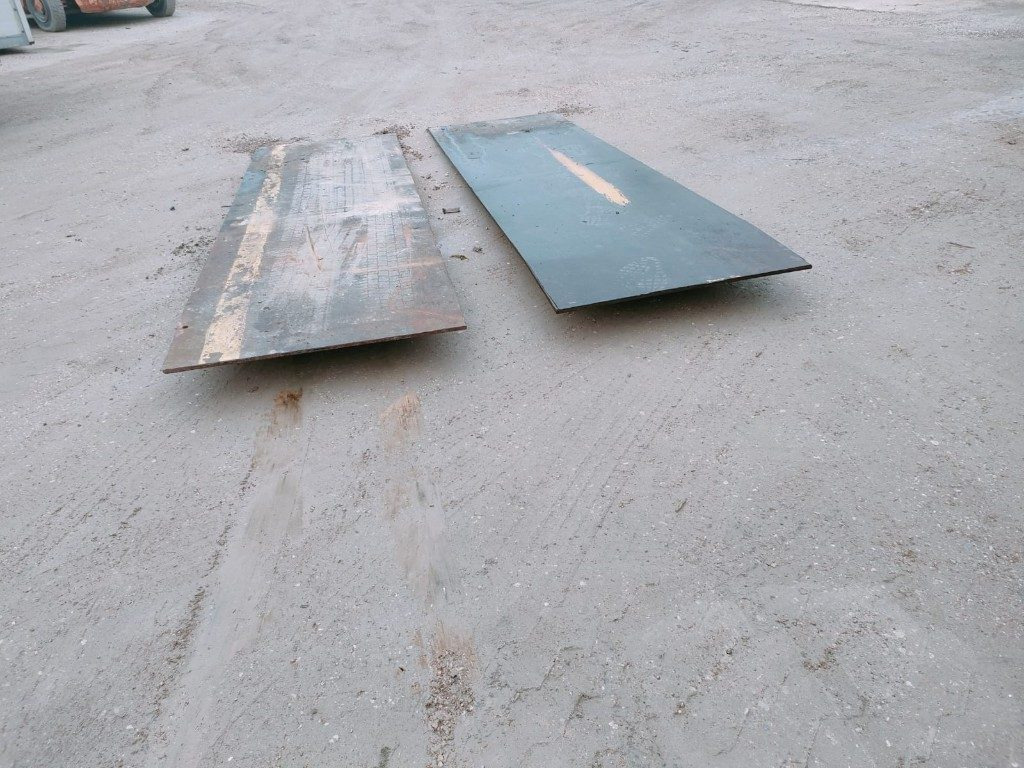 PEDANE IN FERRO PER CONTAINER - Stavebné zariadenia: obrázok 1 PEDANE IN FERRO PER CONTAINER - Stavebné zariadenia: obrázok 1