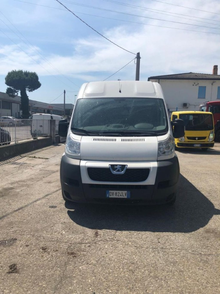 PEUGEOT FURGONE PEUGEOT - Furgon: obrázok 4 PEUGEOT FURGONE PEUGEOT - Furgon: obrázok 4