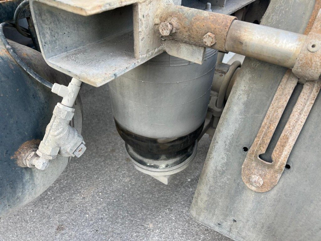 RIMORCHIO USATO ROAGNA SCARRABILE - Hákový/ Ramenový nosič přívěs: obrázok 5 RIMORCHIO USATO ROAGNA SCARRABILE - Hákový/ Ramenový nosič přívěs: obrázok 5