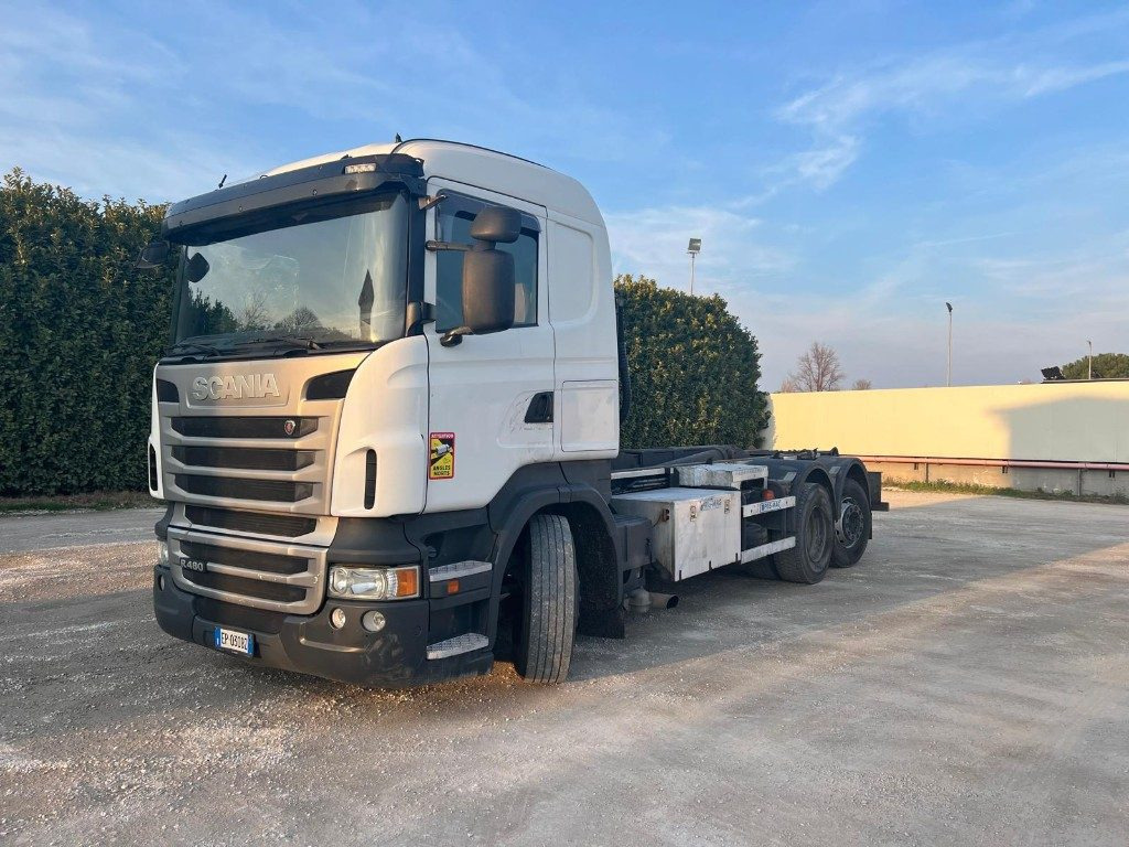 SCANIA R480 SCARRABILE - Hákový nosič kontajnerov: obrázok 1 SCANIA R480 SCARRABILE - Hákový nosič kontajnerov: obrázok 1