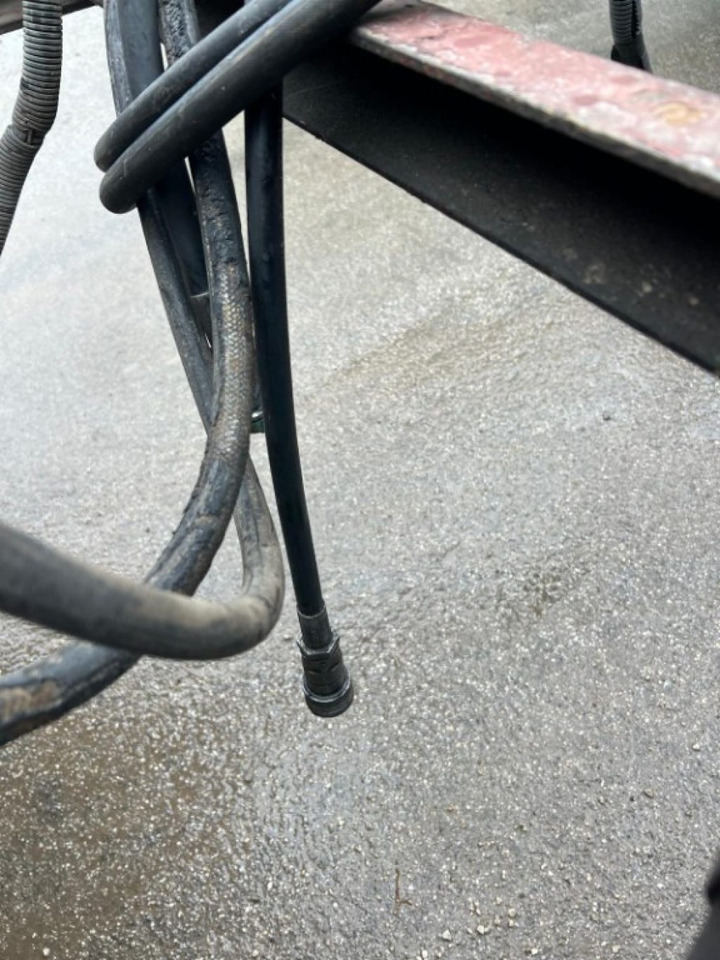 VIBERTI RIMORCHIO VIBERTI SCARRABILE PNEUMATICO - Hákový/ Ramenový nosič přívěs: obrázok 4 VIBERTI RIMORCHIO VIBERTI SCARRABILE PNEUMATICO - Hákový/ Ramenový nosič přívěs: obrázok 4