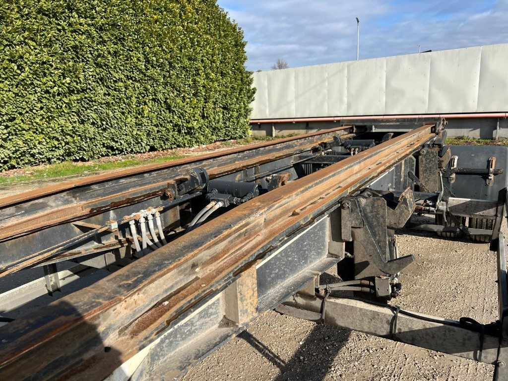 ZORZI RIMORCHIO SCARRABILE ZORZI 20R070 PNEUMATICO - Hákový/ Ramenový nosič přívěs: obrázok 3 ZORZI RIMORCHIO SCARRABILE ZORZI 20R070 PNEUMATICO - Hákový/ Ramenový nosič přívěs: obrázok 3