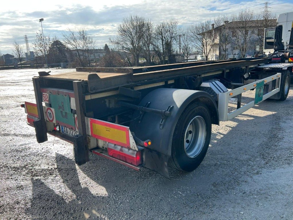 ZORZI RIMORCHIO SCARRABILE ZORZI 20R070 PNEUMATICO - Hákový/ Ramenový nosič přívěs: obrázok 2 ZORZI RIMORCHIO SCARRABILE ZORZI 20R070 PNEUMATICO - Hákový/ Ramenový nosič přívěs: obrázok 2