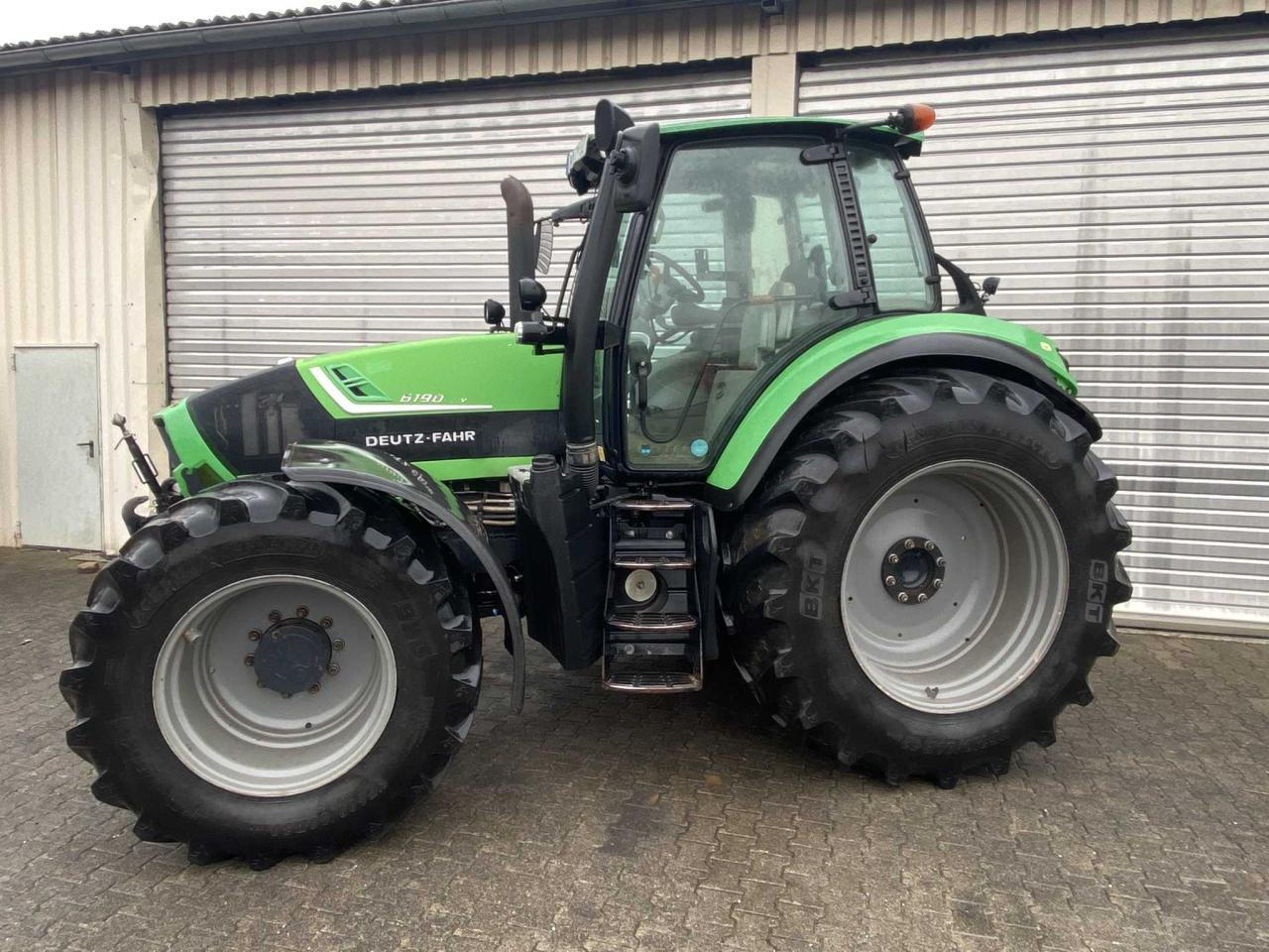 Deutz-Fahr 6190 Agrotron TTV - Traktor: obrázok 2 Deutz-Fahr 6190 Agrotron TTV - Traktor: obrázok 2