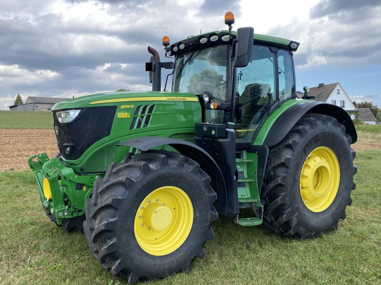 Traktor John Deere 6195 R Vollausrüstun: obrázok 10