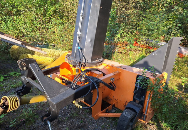 WestbjörnS2450 - Snehová fréza: obrázok 5 WestbjörnS2450 - Snehová fréza: obrázok 5