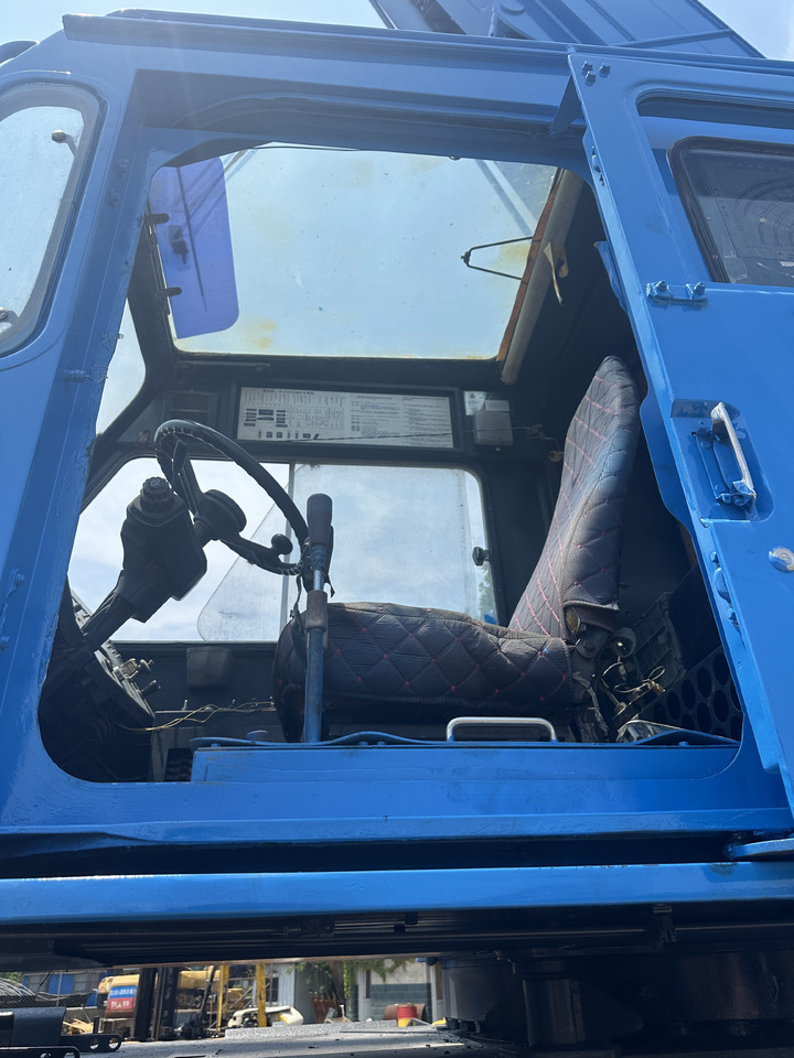 KATO KR500H SS500 KR50H 50 Ton rough terrain crane - Terénny žeriav: obrázok 4 KATO KR500H SS500 KR50H 50 Ton rough terrain crane - Terénny žeriav: obrázok 4
