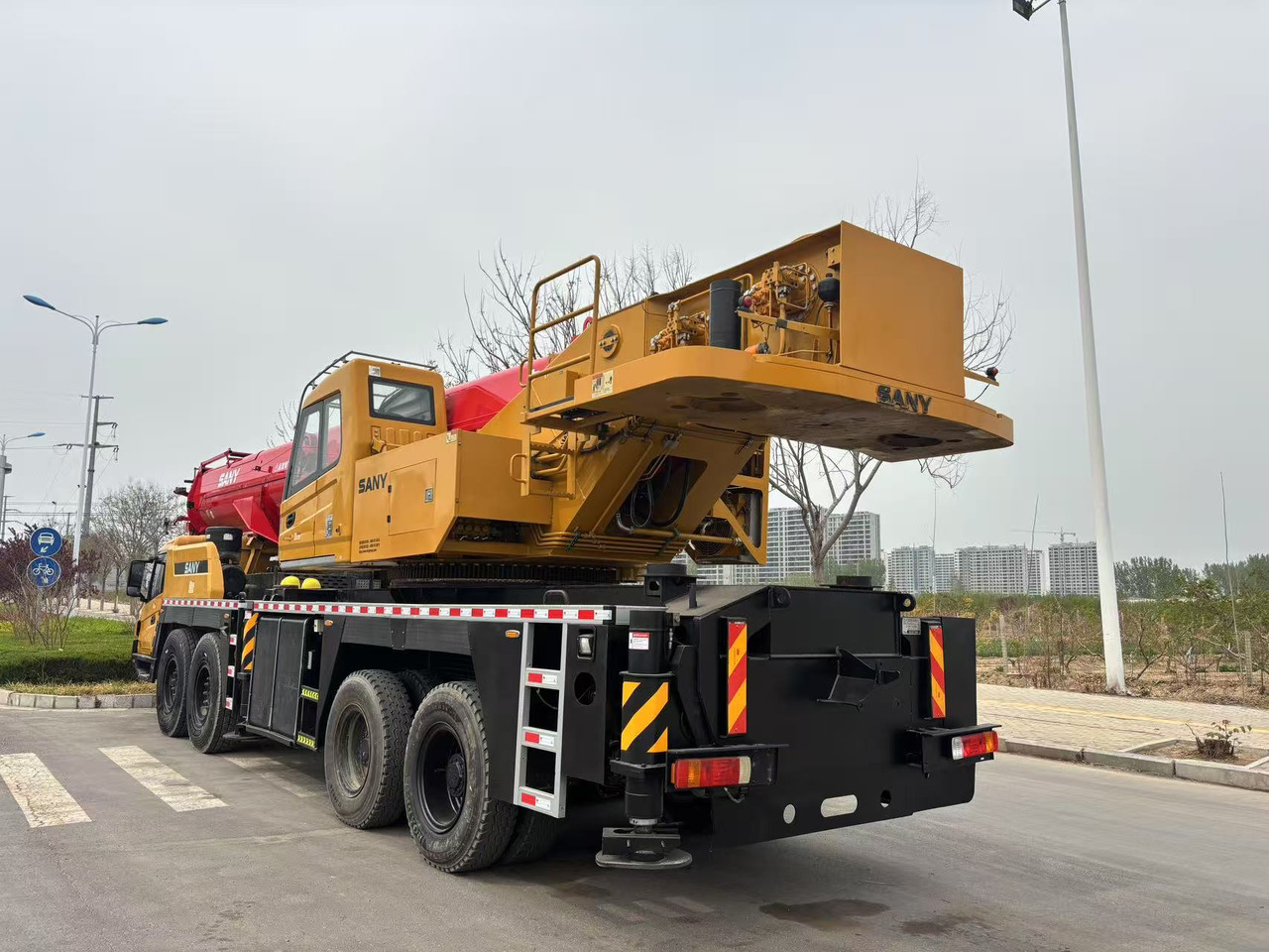 SANY STC800T6 STC80T6 STC800T5 STC80T5 STC500 50ton 80ton truck crane - Autožeriav: obrázok 4 SANY STC800T6 STC80T6 STC800T5 STC80T5 STC500 50ton 80ton truck crane - Autožeriav: obrázok 4