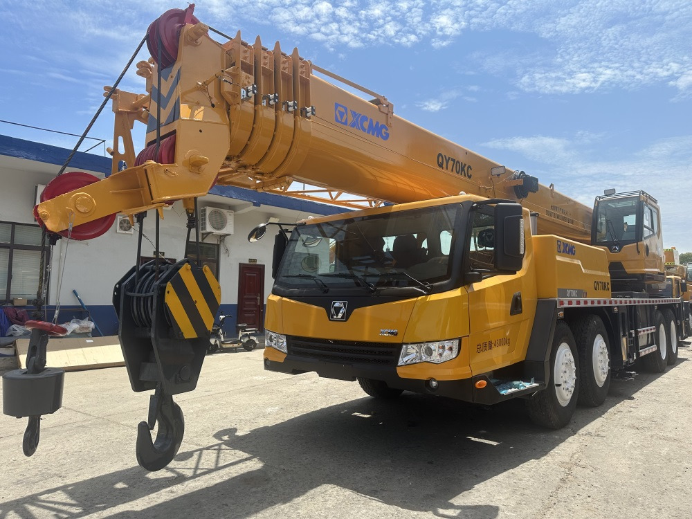 XCMG 70 ton QY70KC XCT75 QY75K QY70KS QY50KC QY100K truck crane - Autožeriav: obrázok 2 XCMG 70 ton QY70KC XCT75 QY75K QY70KS QY50KC QY100K truck crane - Autožeriav: obrázok 2