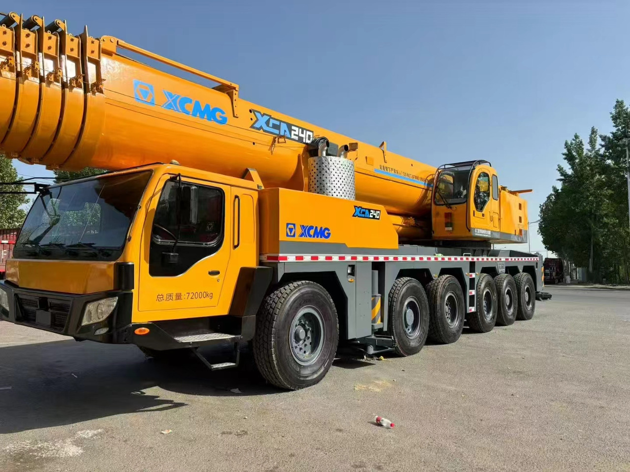 XCMG QAY240 XCT240 XCA240 QY240K 240 ton 250 ton 300 ton 260 ton 200 ton 220 ton crane - Žeriav pre všetky terény: obrázok 1 XCMG QAY240 XCT240 XCA240 QY240K 240 ton 250 ton 300 ton 260 ton 200 ton 220 ton crane - Žeriav pre všetky terény: obrázok 1