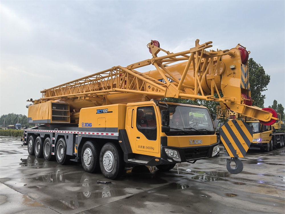XCMG QY100K QY100K-1 100 ton 130 ton 160t truck crane - Autožeriav: obrázok 2 XCMG QY100K QY100K-1 100 ton 130 ton 160t truck crane - Autožeriav: obrázok 2