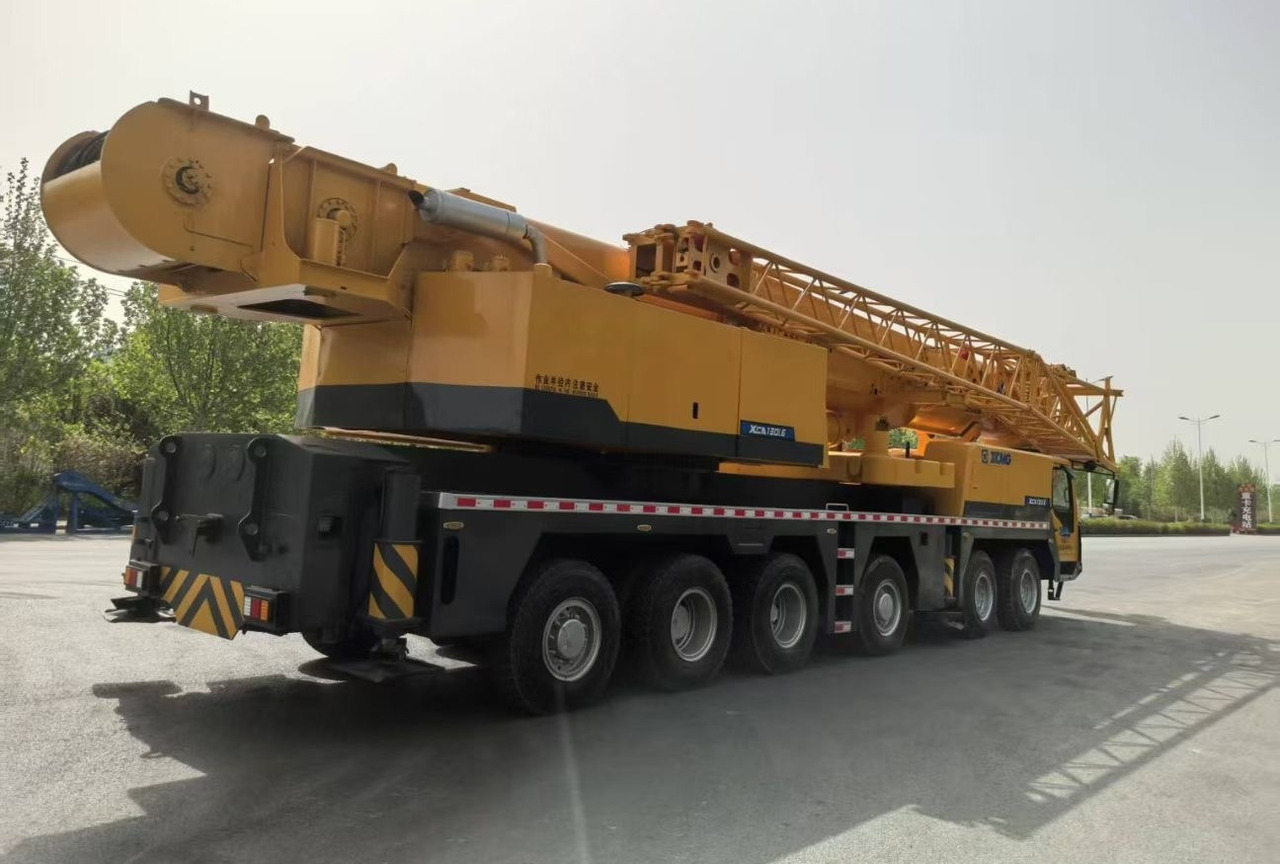 XCMG QY130K 130 ton 120 ton 140ton 150ton 160ton 200t truck crane - Autožeriav: obrázok 4 XCMG QY130K 130 ton 120 ton 140ton 150ton 160ton 200t truck crane - Autožeriav: obrázok 4