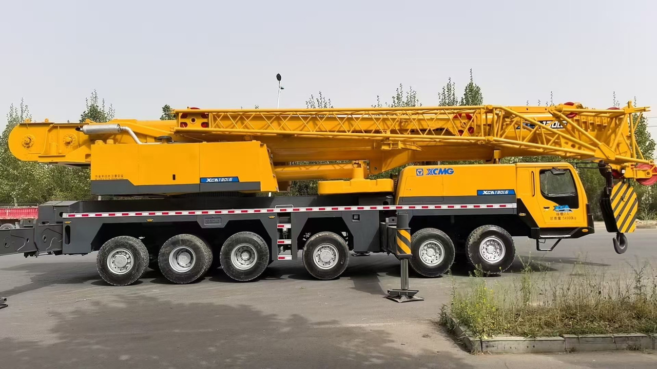 XCMG QY130K 130 ton 120 ton 140ton 150ton 160ton 200t truck crane - Autožeriav: obrázok 5 XCMG QY130K 130 ton 120 ton 140ton 150ton 160ton 200t truck crane - Autožeriav: obrázok 5