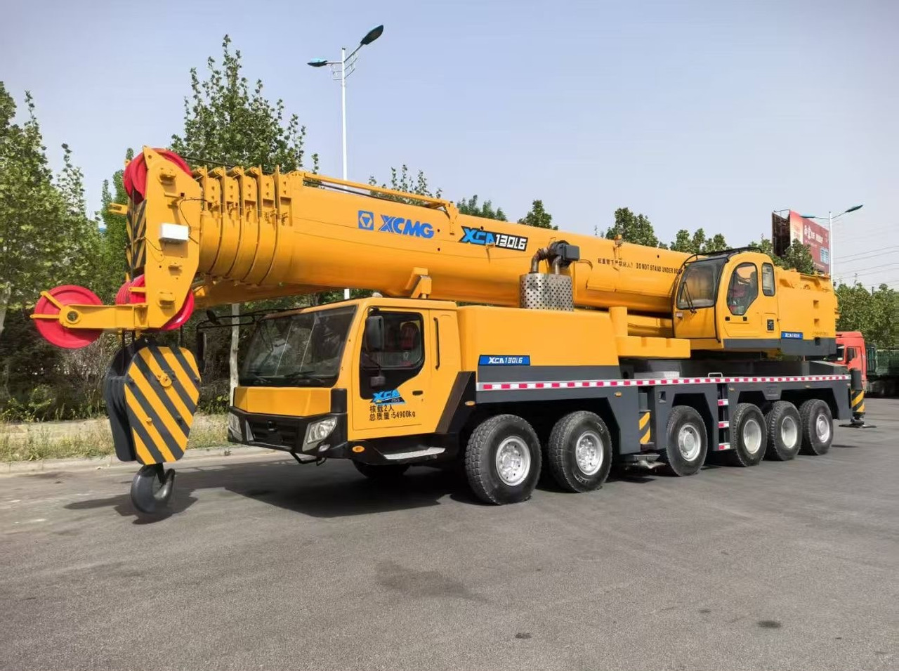 XCMG QY130K 130 ton 120 ton 140ton 150ton 160ton 200t truck crane - Autožeriav: obrázok 1 XCMG QY130K 130 ton 120 ton 140ton 150ton 160ton 200t truck crane - Autožeriav: obrázok 1