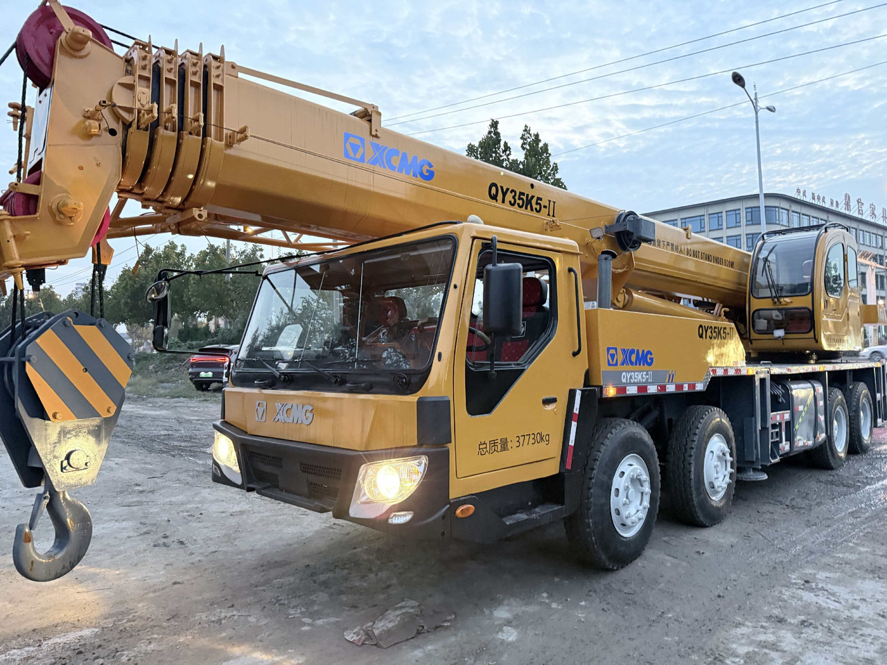 XCMG QY35K5 QY35K5D QY35K5-I QY35K5-II XCT35 35TON - Autožeriav: obrázok 4 XCMG QY35K5 QY35K5D QY35K5-I QY35K5-II XCT35 35TON - Autožeriav: obrázok 4