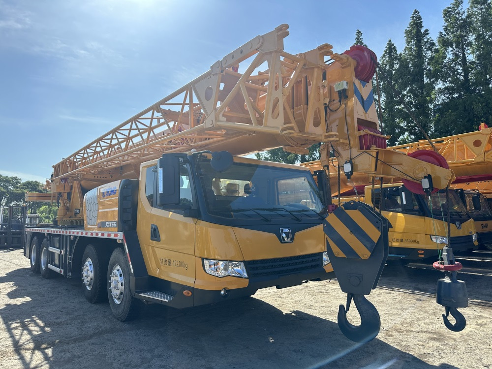 XCMG XCT55 XCT50 QY50KC QY50KA 55 ton 50 ton truck crane - Autožeriav: obrázok 2 XCMG XCT55 XCT50 QY50KC QY50KA 55 ton 50 ton truck crane - Autožeriav: obrázok 2