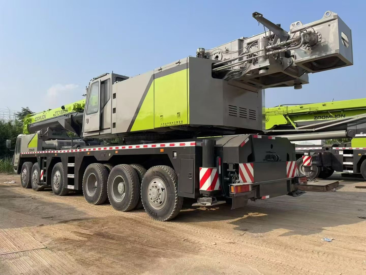 ZOOMLION ZTC1000V ZTC1100V ZTC1500V 100T 110T 150T Used truck crane - Autožeriav: obrázok 4 ZOOMLION ZTC1000V ZTC1100V ZTC1500V 100T 110T 150T Used truck crane - Autožeriav: obrázok 4