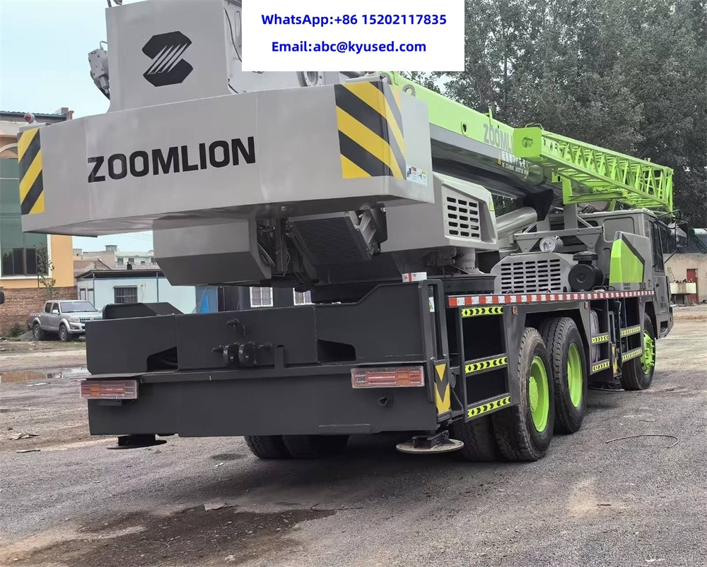 ZOOMLION ZTC300V 30ton - Autožeriav: obrázok 3 ZOOMLION ZTC300V 30ton - Autožeriav: obrázok 3
