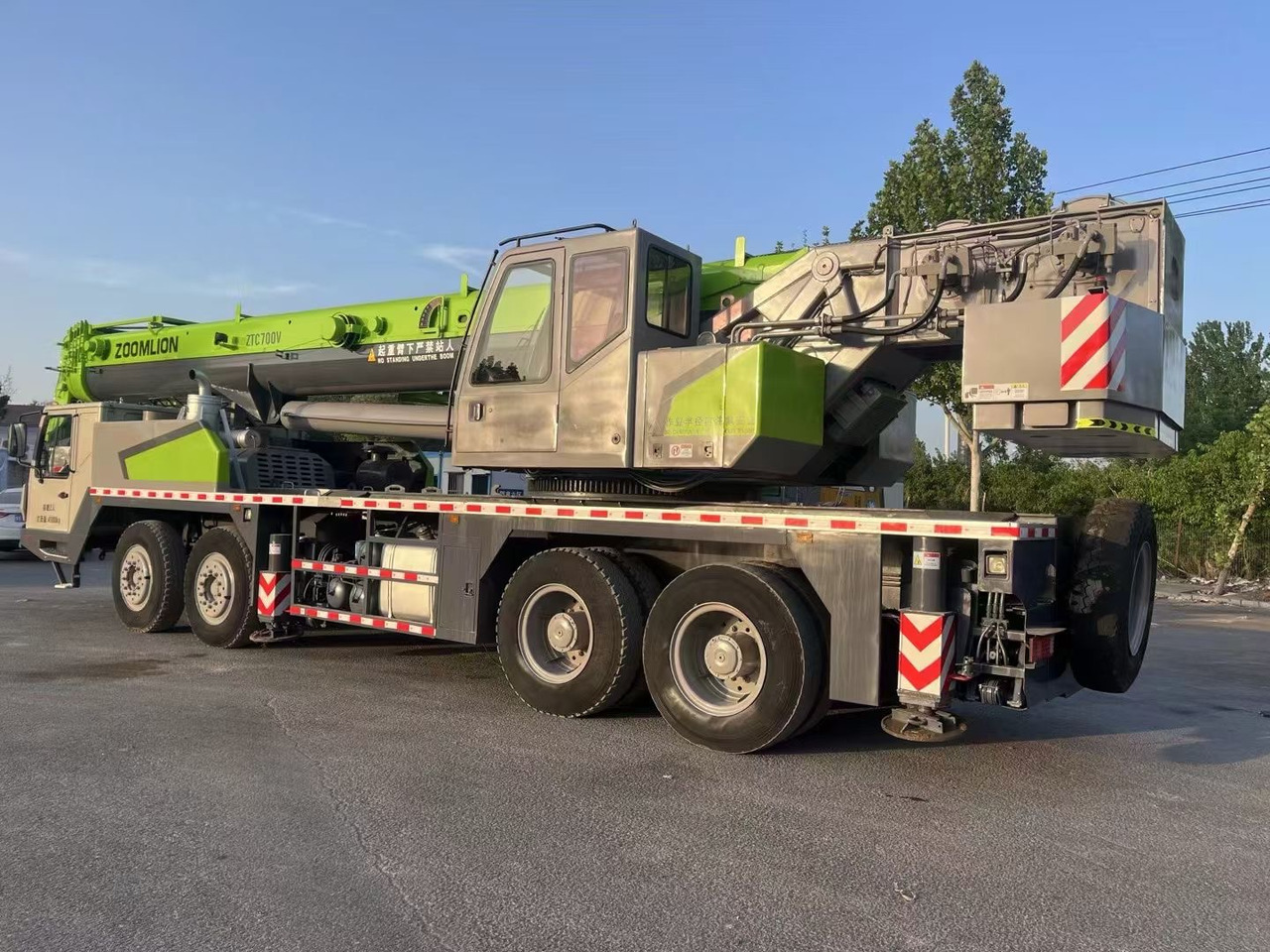 ZOOMLION ZTC700V 70 ton 80 ton ztc800v ztc1000v truck crane - Autožeriav: obrázok 4 ZOOMLION ZTC700V 70 ton 80 ton ztc800v ztc1000v truck crane - Autožeriav: obrázok 4