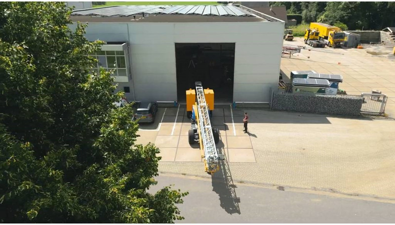 Giraffe 700.26-2WD4S - Rýchlostaviteľný žeriav: obrázok 2 Giraffe 700.26-2WD4S - Rýchlostaviteľný žeriav: obrázok 2