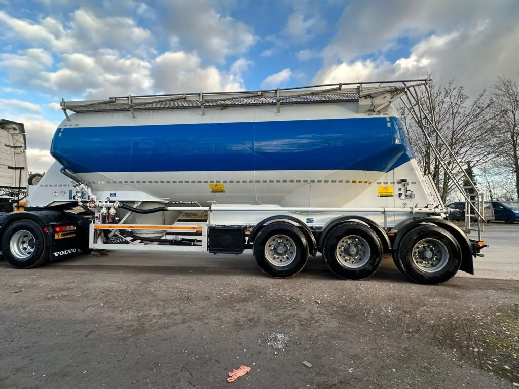 Feldbinder Powder Tanker - Silocisterna: obrázok 3 Feldbinder Powder Tanker - Silocisterna: obrázok 3