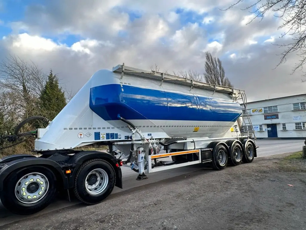 Feldbinder Powder Tanker - Silocisterna: obrázok 2 Feldbinder Powder Tanker - Silocisterna: obrázok 2