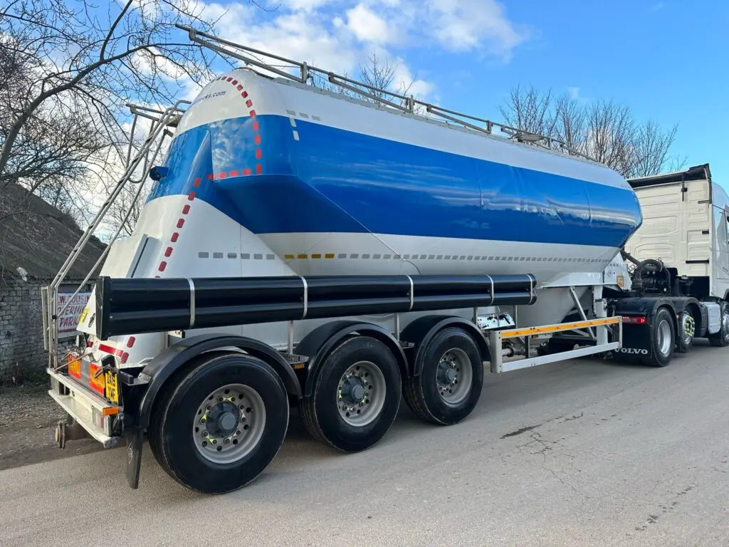 Feldbinder Powder Tanker - Silocisterna: obrázok 5 Feldbinder Powder Tanker - Silocisterna: obrázok 5