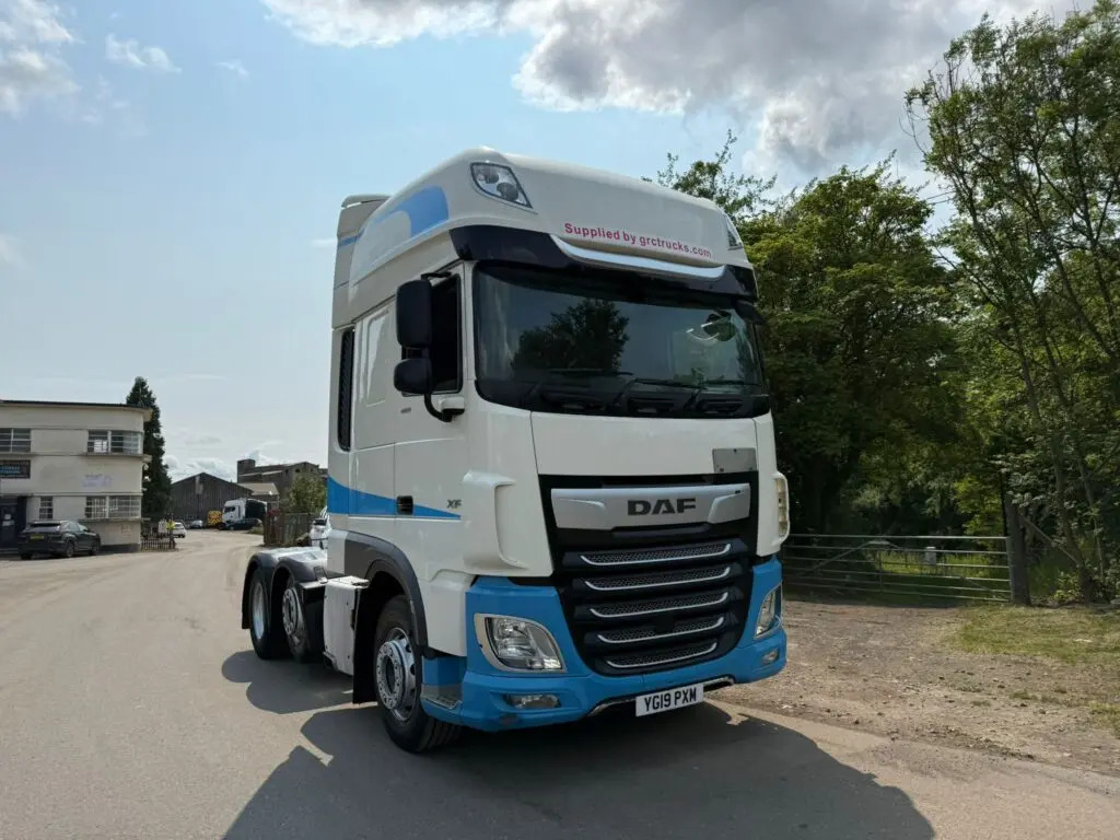 DAF XF 105 - Ťahač: obrázok 2 DAF XF 105 - Ťahač: obrázok 2