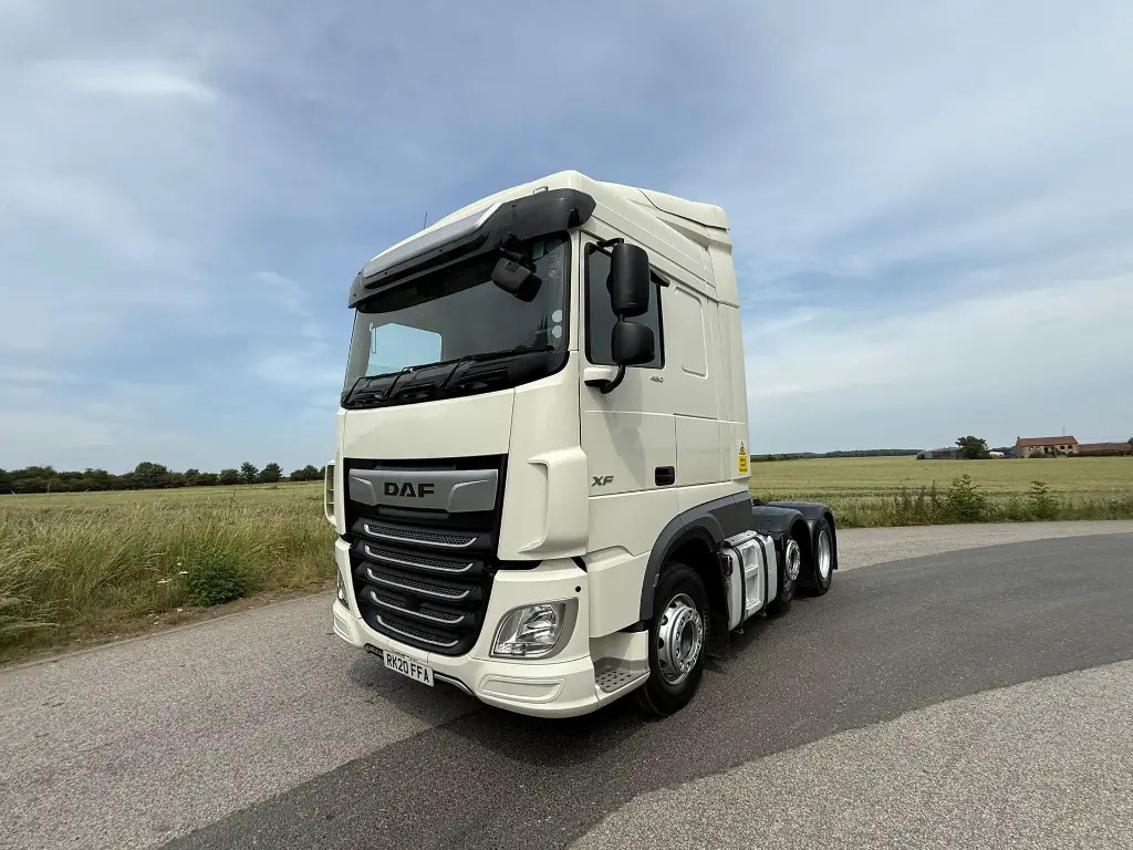 DAF XF 105 - Ťahač: obrázok 4 DAF XF 105 - Ťahač: obrázok 4
