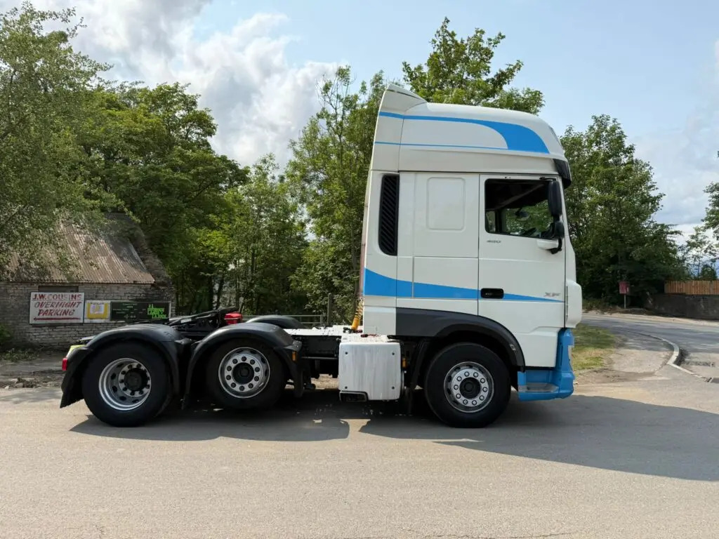 DAF XF 105 - Ťahač: obrázok 5 DAF XF 105 - Ťahač: obrázok 5