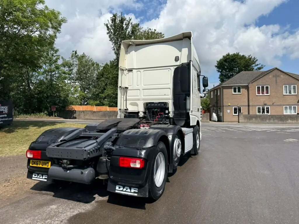 DAF XF 105 - Ťahač: obrázok 5 DAF XF 105 - Ťahač: obrázok 5