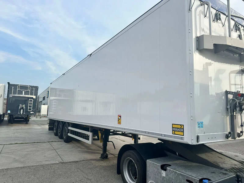 Kraker 92 M3 10mm floor - Náves s posuvnou podlahou: obrázok 1 Kraker 92 M3 10mm floor - Náves s posuvnou podlahou: obrázok 1
