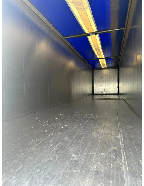 Kraker 92 M3 10mm floor - Náves s posuvnou podlahou: obrázok 3 Kraker 92 M3 10mm floor - Náves s posuvnou podlahou: obrázok 3