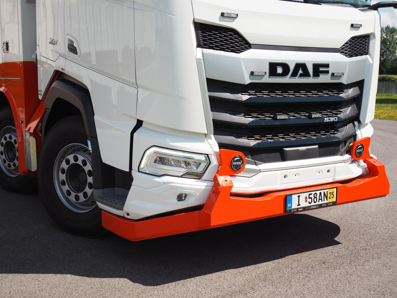 DAF530 FAD 8x4 T-REX 5- winches WHITE RHD - Odťahovy voz: obrázok 2 DAF530 FAD 8x4 T-REX 5- winches WHITE RHD - Odťahovy voz: obrázok 2