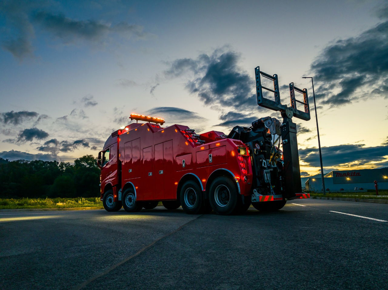 Volvo FH NEW ER4120 5 winches T-REX Volvo FH 540 8x4 WB6,0 White or RED - Odťahovy voz: obrázok 4 Volvo FH NEW ER4120 5 winches T-REX Volvo FH 540 8x4 WB6,0 White or RED - Odťahovy voz: obrázok 4