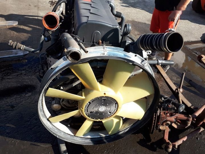 Renault DXI13 480 EURO 5 EEV truck - Motor pre Nákladné auto: obrázok 4 Renault DXI13 480 EURO 5 EEV truck - Motor pre Nákladné auto: obrázok 4