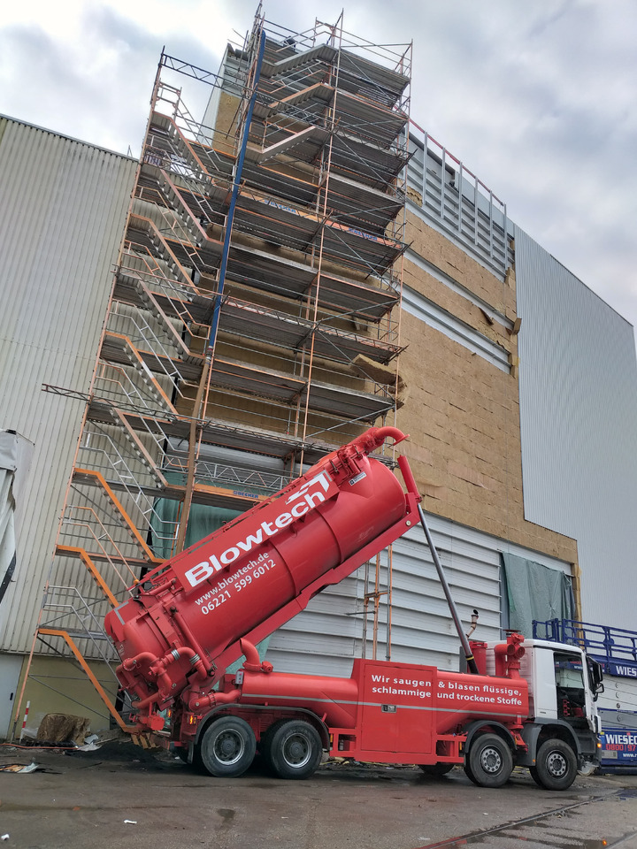 MERCEDES-BENZ Naaktgeboren Vacu-Press 8000 High-Lift V2A less km+hours! - Fekálne vozidlo: obrázok 3 MERCEDES-BENZ Naaktgeboren Vacu-Press 8000 High-Lift V2A less km+hours! - Fekálne vozidlo: obrázok 3