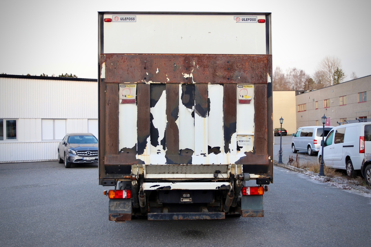 MERCEDES-BENZ Attego - Skříňový nákladní auto: obrázok 4 MERCEDES-BENZ Attego - Skříňový nákladní auto: obrázok 4