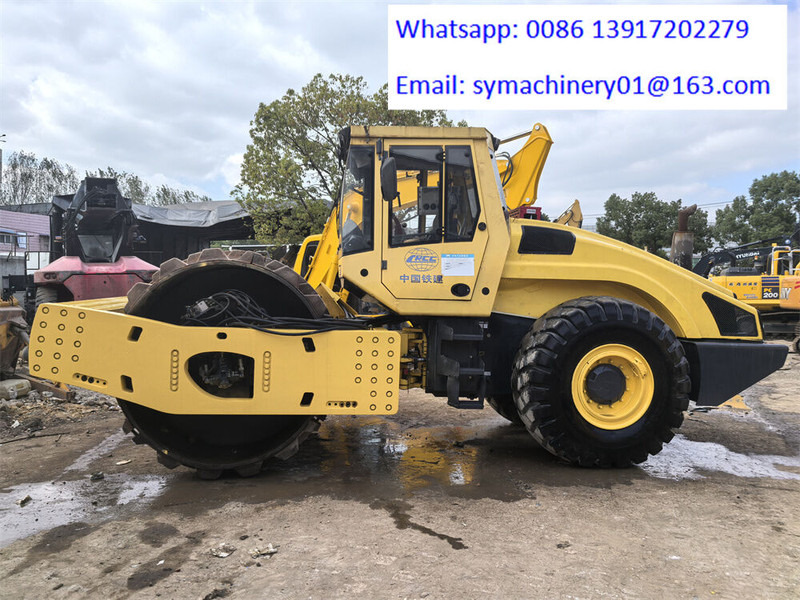Bomag BW226DH-4 - Kompaktor: obrázok 2 Bomag BW226DH-4 - Kompaktor: obrázok 2