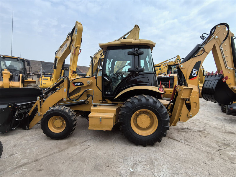 Caterpillar 420F2 420F 420 430F - Rýpadlo-nakladač: obrázok 4 Caterpillar 420F2 420F 420 430F - Rýpadlo-nakladač: obrázok 4