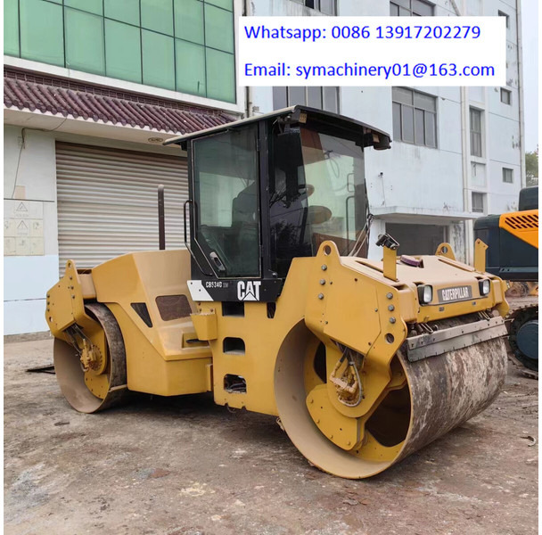 Caterpillar CB534D - Valec: obrázok 1 Caterpillar CB534D - Valec: obrázok 1