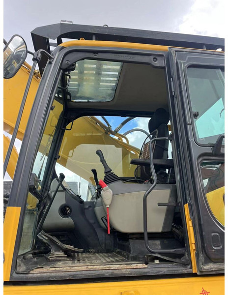 Komatsu PC400-8R - Pásové rýpadlo: obrázok 5 Komatsu PC400-8R - Pásové rýpadlo: obrázok 5