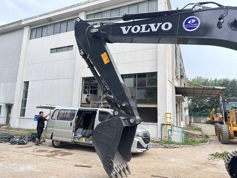 Volvo EC210DL - Pásové rýpadlo: obrázok 3 Volvo EC210DL - Pásové rýpadlo: obrázok 3