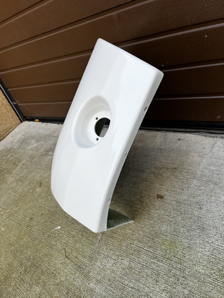 Zderzak tylny VOLVO 9500 9700 9900 VOLVO 9500 9700 9900 - Nárazník pre Autokar: obrázok 5 Zderzak tylny VOLVO 9500 9700 9900 VOLVO 9500 9700 9900 - Nárazník pre Autokar: obrázok 5